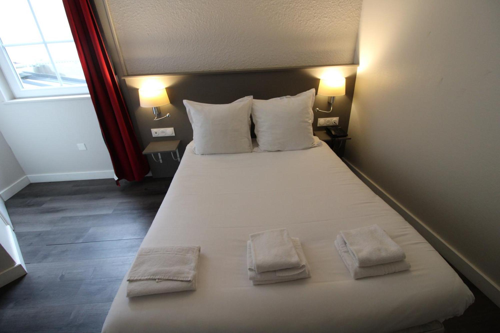 Hotel Casabianca Moulins  Exteriör bild