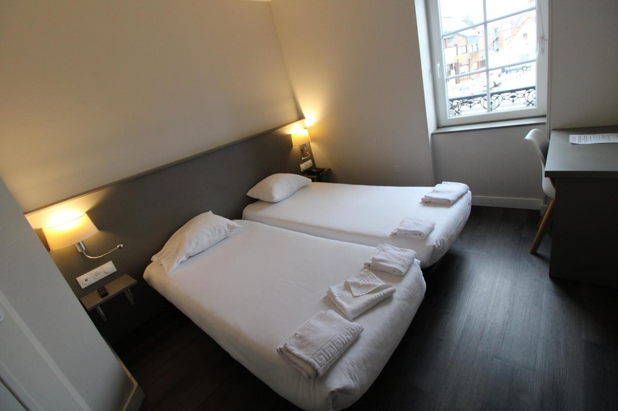 Hotel Casabianca Moulins  Exteriör bild